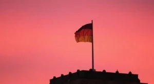 2013/02/18/0602367001380567228