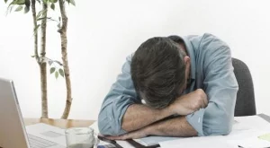 Как работата в офиса бавно (и не чак толкова бавно) ви убива