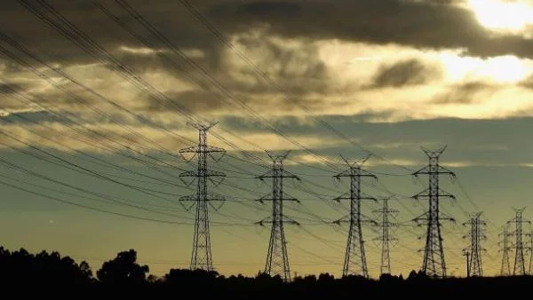 Поевтиняване на тока - осем лекарства, за да стане факт