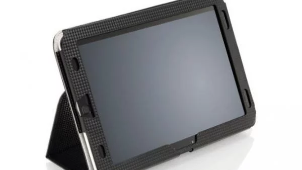 Таблетът на Fujitsu STYLISTIC M702 оцелява при всякакви тежки условия