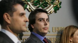 2013/03/28/0507996001380565390