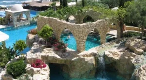 2013/04/01/0496442001380565203