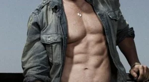 Неустоимият Келън Лъц от "Здрач” идва в София