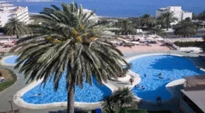 2013/04/05/0916618001380564972