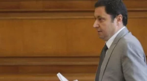 2013/04/06/0381019001380564940