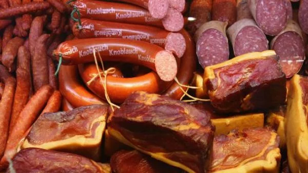 Цената на месото и колбасите се понижи леко