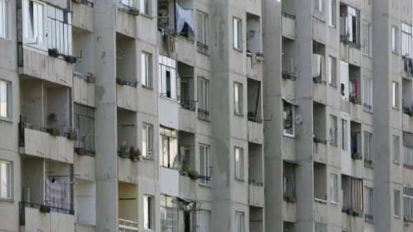 От жилищния фонд са компенсирали 2075 жилищноспестовни влога