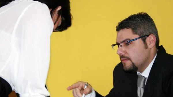 Как да се отървем от безкрайните часове в офиса