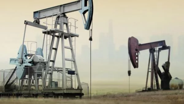 Петролът WTI поевтиня за пръв път след 4 дни 