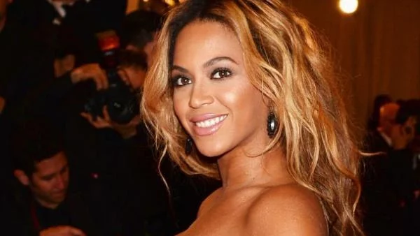 Бионсе: Mайка ми редовно ме връща на земята