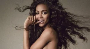 Зоуи Салдана би имала връзка с жена