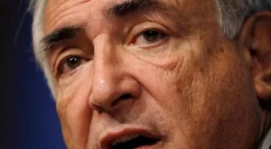 Строс-Кан откри инвестиционна банка в Джуба