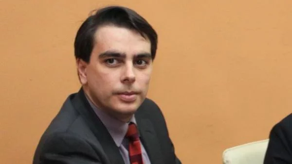 Асен Василев се срещна с Бесим Бечай