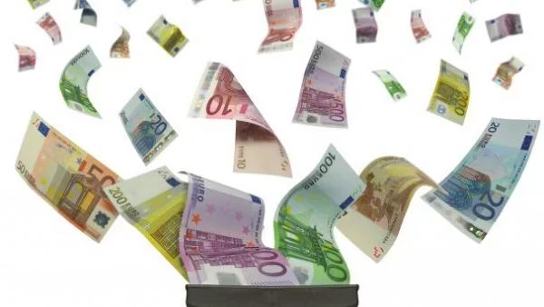 Продажбите на дребно в UK са се свили с 1.3%