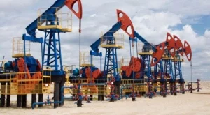 ЕС готви закон за пълен отчет по държавни проекти за петролни, газови и добивни компании 