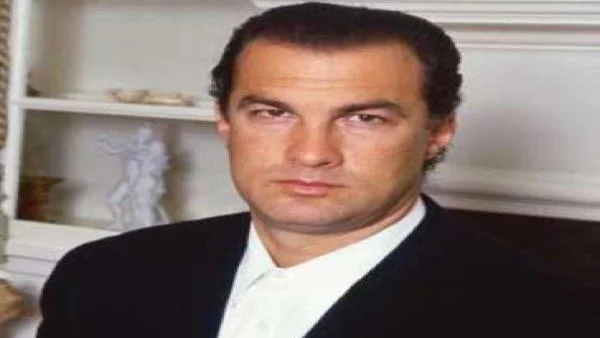 Стивън Сегал в реклама за руско оръжие