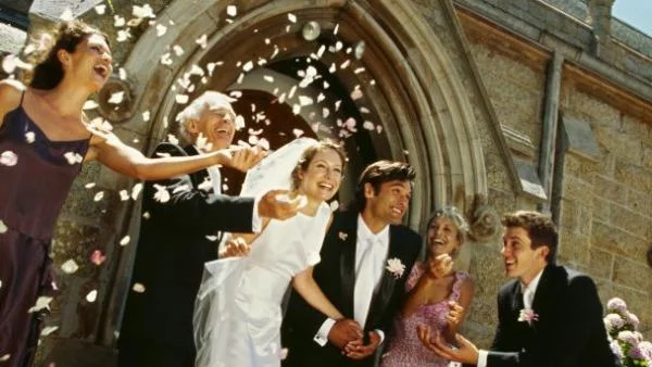 Пет финансови въпроса за младоженци