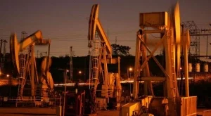 Шистовият петрол в цял свят може да "зареди" планетата за десет години напред