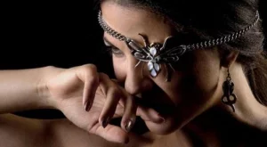 Райна в нова гореща фотосесия