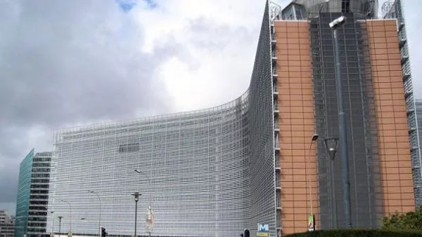 В бъдеще ЕК може да действа без МВФ