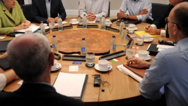 Г-8 въвежда мерки за борба с укриването на данъци