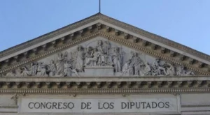 2013/06/19/0140542001380561038