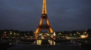 Наръчник съветва парижани как да са по-учтиви с туристите