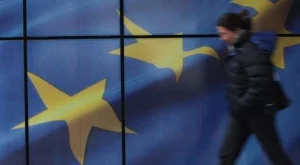 2013/06/27/0269626001380560620