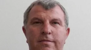 2013/07/01/0231085001380560426