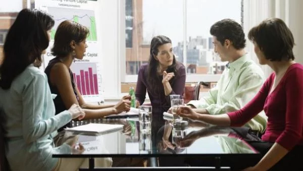 Синдикатите искат спешни мерки за пазара на труда