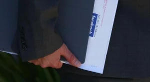 Инвеститорите се насочиха към закупуване на поевтинелите валути