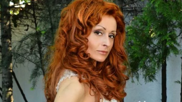 Цвети Разложка за сватбата на мечтите й