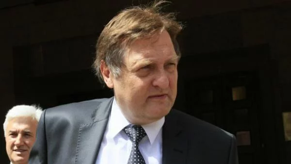 Данов: Нестабилното положение отблъсква инвеститорите