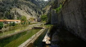 Инвеститори строят туристически курорт в Черна гора