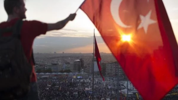 Над 3 млрд. долара изтеглени от турските борси в последните седмици