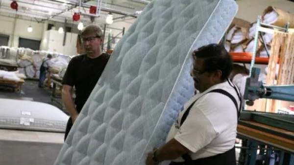 Какво да НЕ купуваме на бъдещия студент