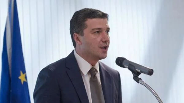 Стойнев ще участва в заседание на Консултативния съвет за насърчаване на МПС