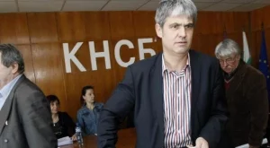 2013/07/23/0449532001380559188