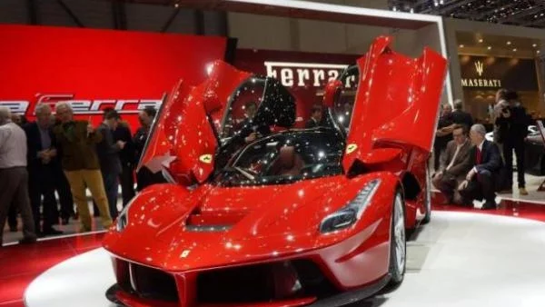 Как се купува LaFerrari?