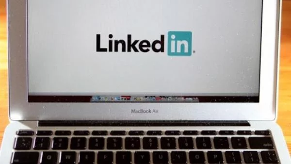 За социалните мрежи и търсенето на работа