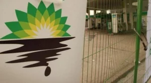 Причинителят на петролния разлив все още иска поръчки в Мексиканския залив