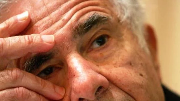 Милиардерът Карл Икън стана акционер в Apple