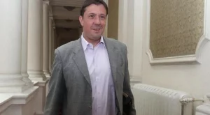 Куюмджиев: Потребителите трябва да имат предимство пред доставчиците 