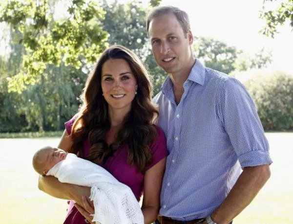 Любовната история на Кейт и Уилям: Принц Джордж среща света