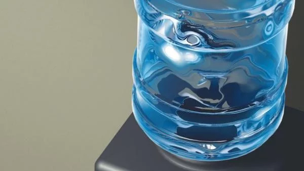 Българите купуват все повече минерална вода и газирани напитки 