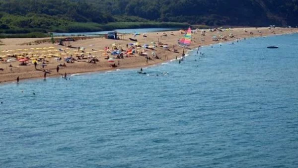 Цените по морето падат с близо 30% от септември