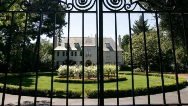 Имения в Женева се разпродават на безценица заради данъчни промени