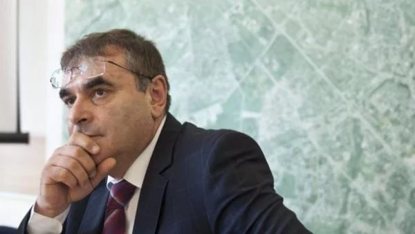 Папазов: Устойчиво намаляваме таксите за авиообслужване