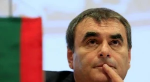 Папазов: Няма да приватизираме „Български пощи”