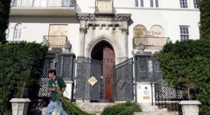 Купиха вилата на Версаче за 41,5 млн. долара